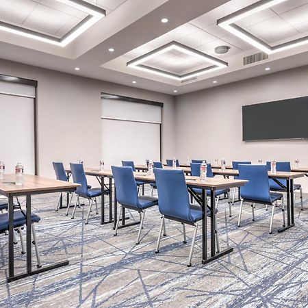 Holiday Inn Express & Suites Austin Airport East By Ihg Екстер'єр фото