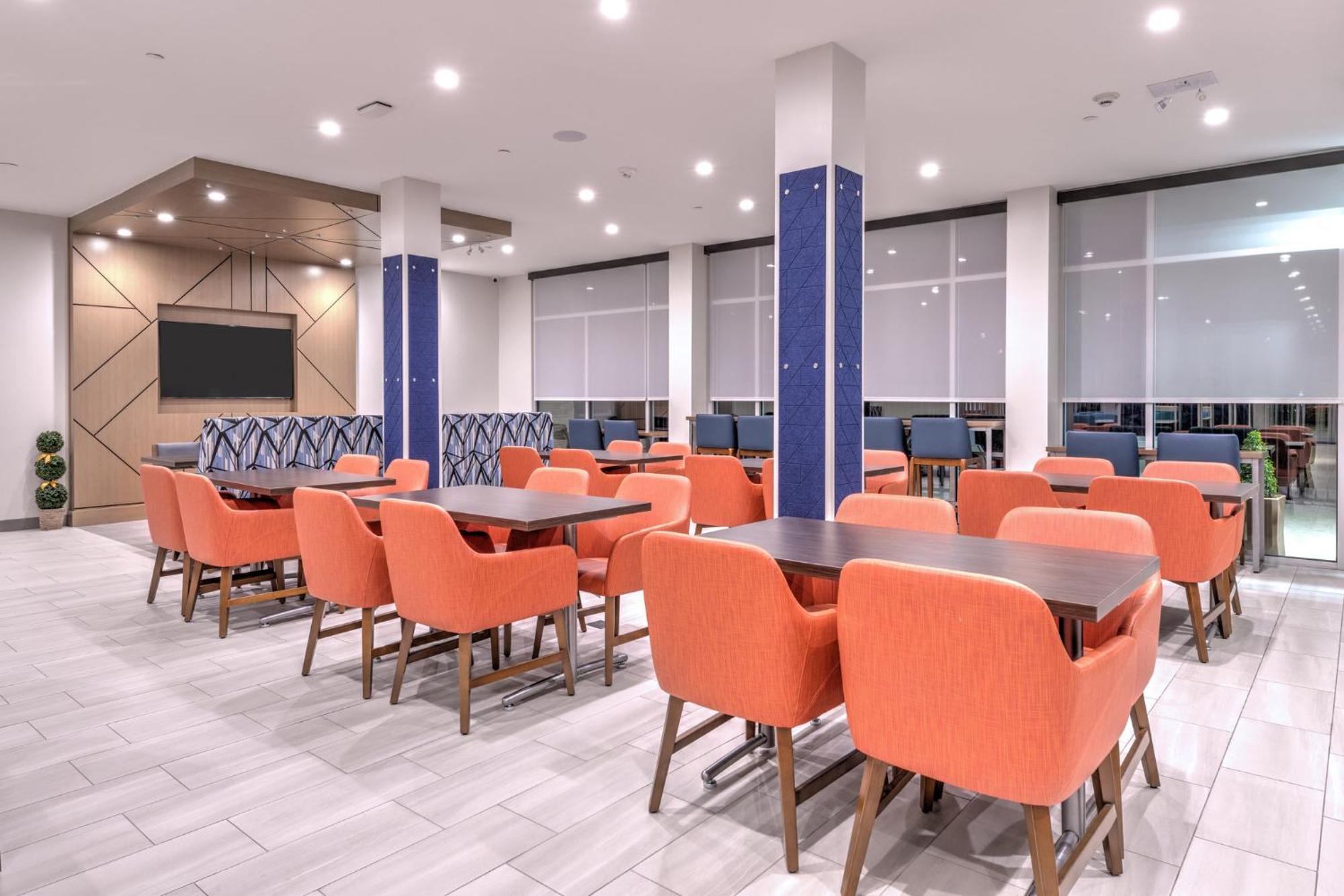 Holiday Inn Express & Suites Austin Airport East By Ihg Екстер'єр фото
