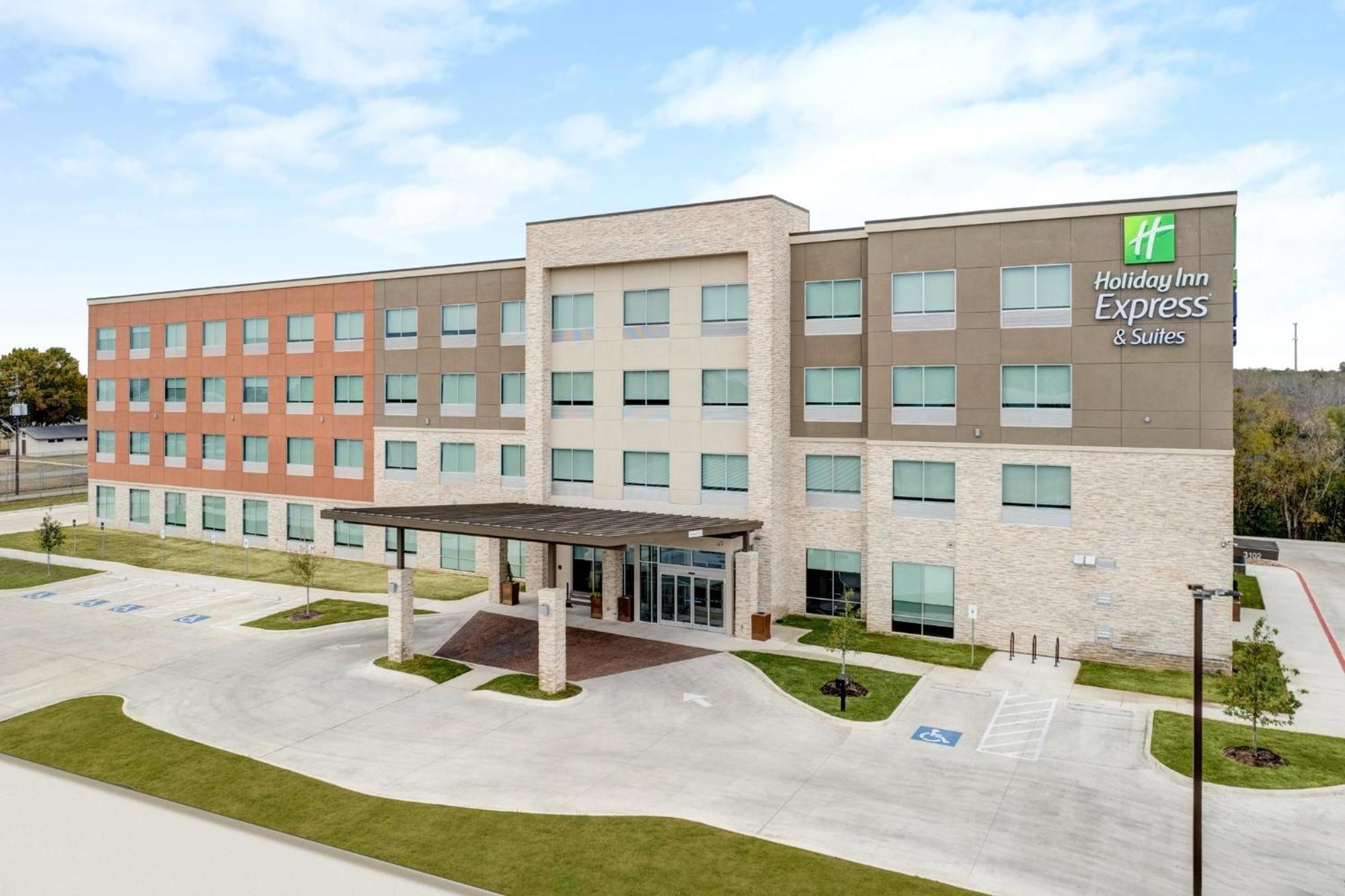 Holiday Inn Express & Suites Austin Airport East By Ihg Екстер'єр фото